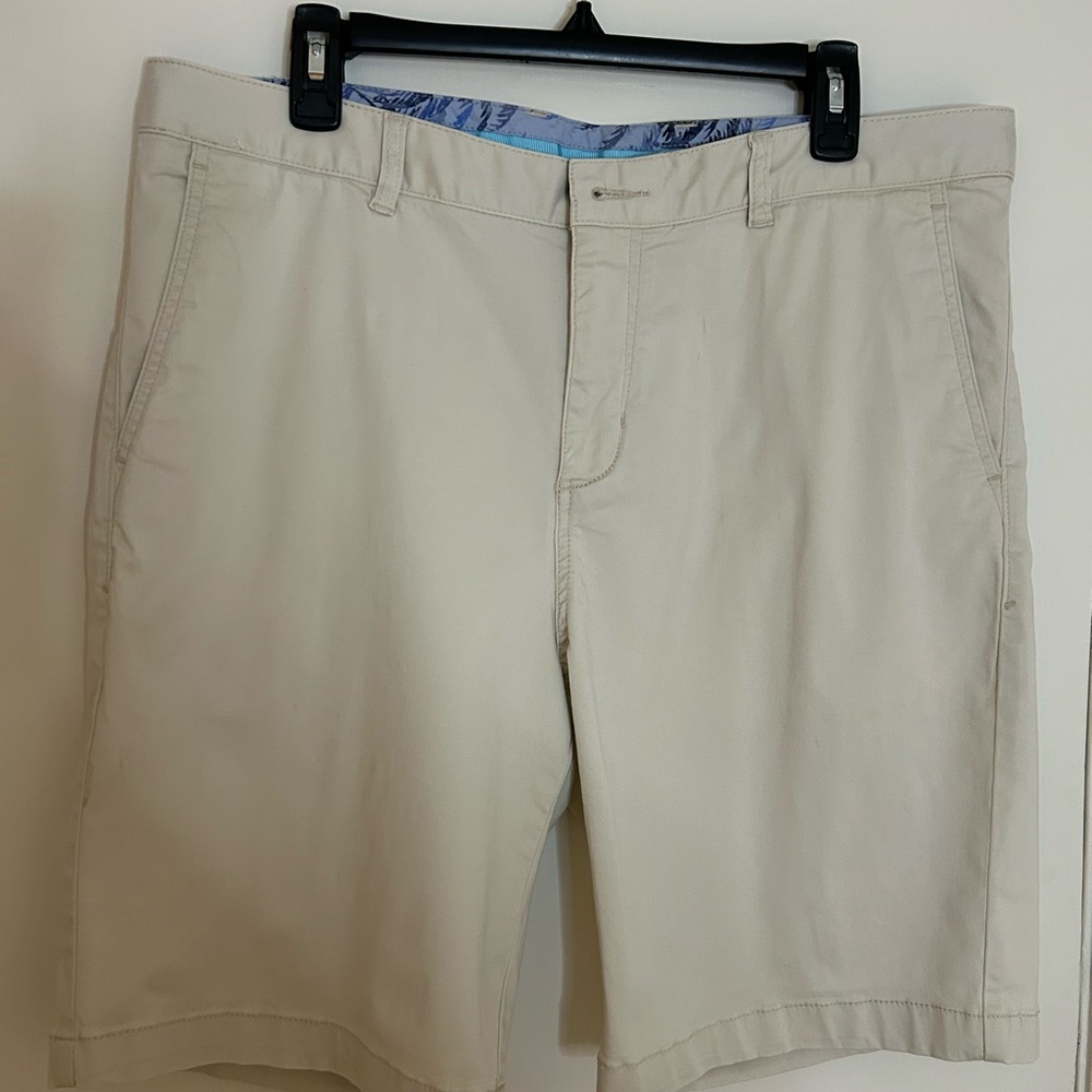 Tommy Bahama Light Beige Flat Front Shorts